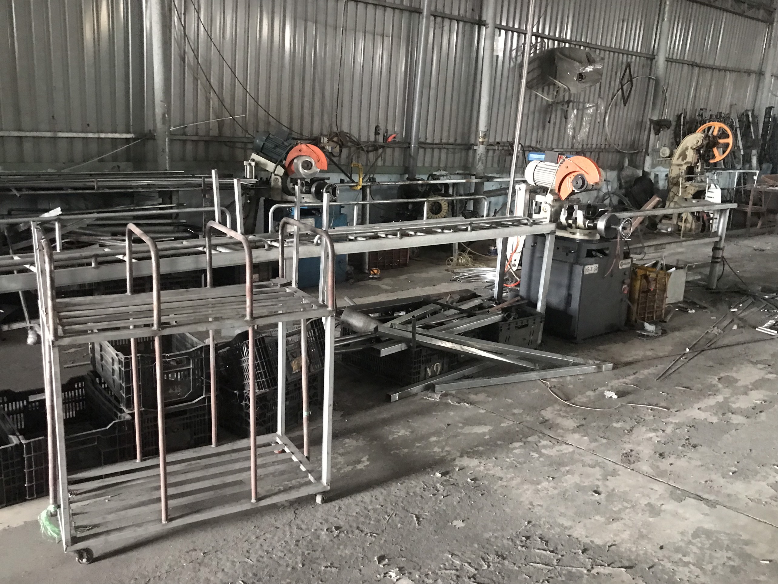 steel cutting machine.jpg